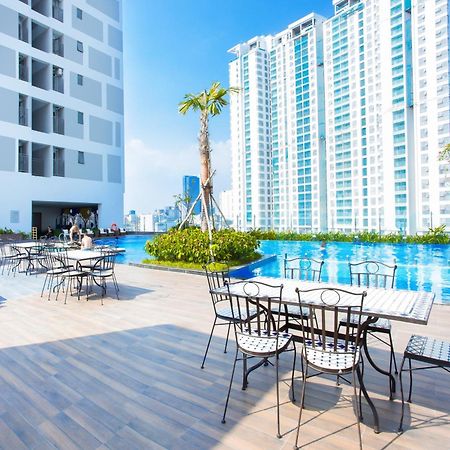 Awesome Rivergate Apartment - Cbd In Hcm City Хошимин Екстериор снимка