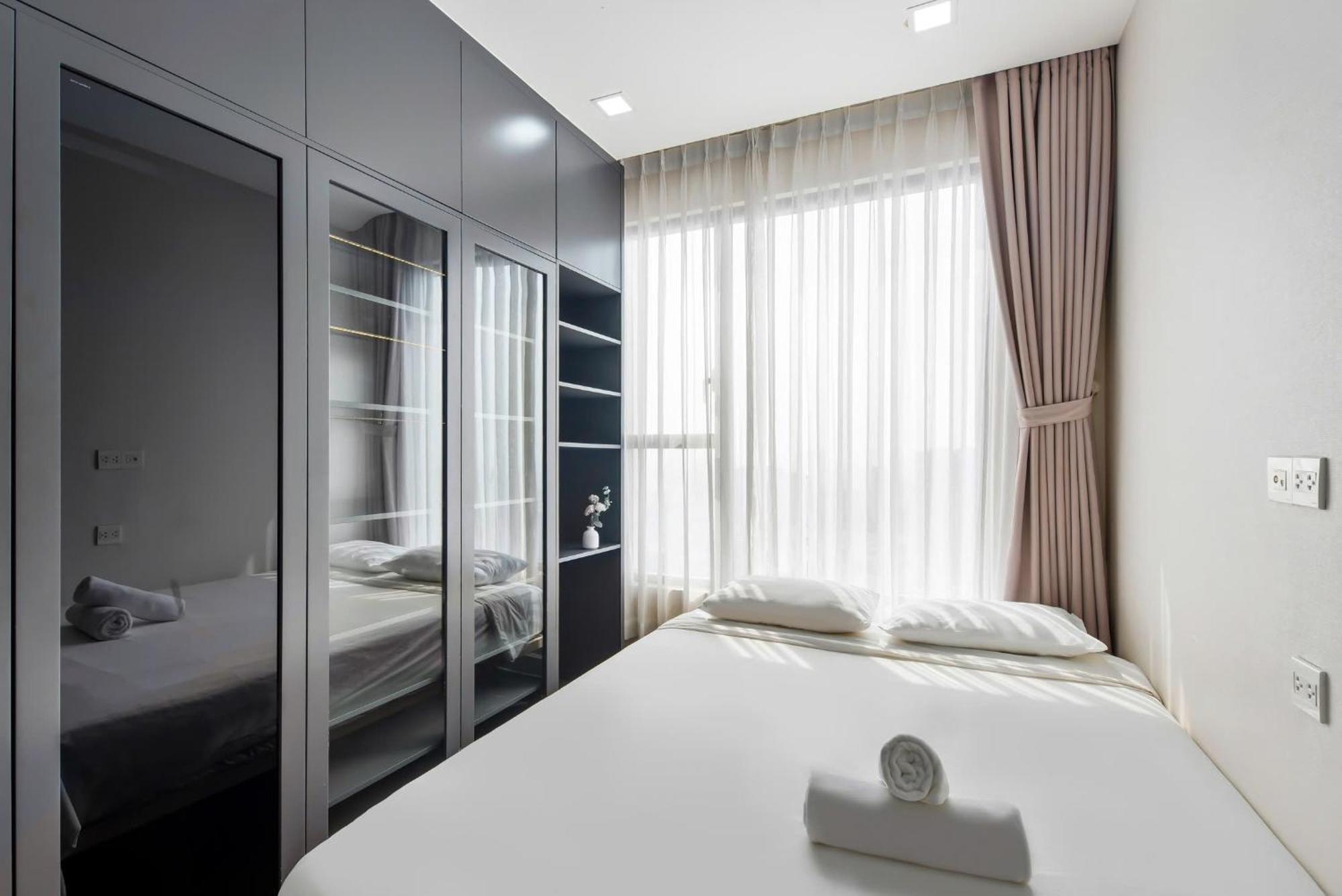 Awesome Rivergate Apartment - Cbd In Hcm City Хошимин Екстериор снимка