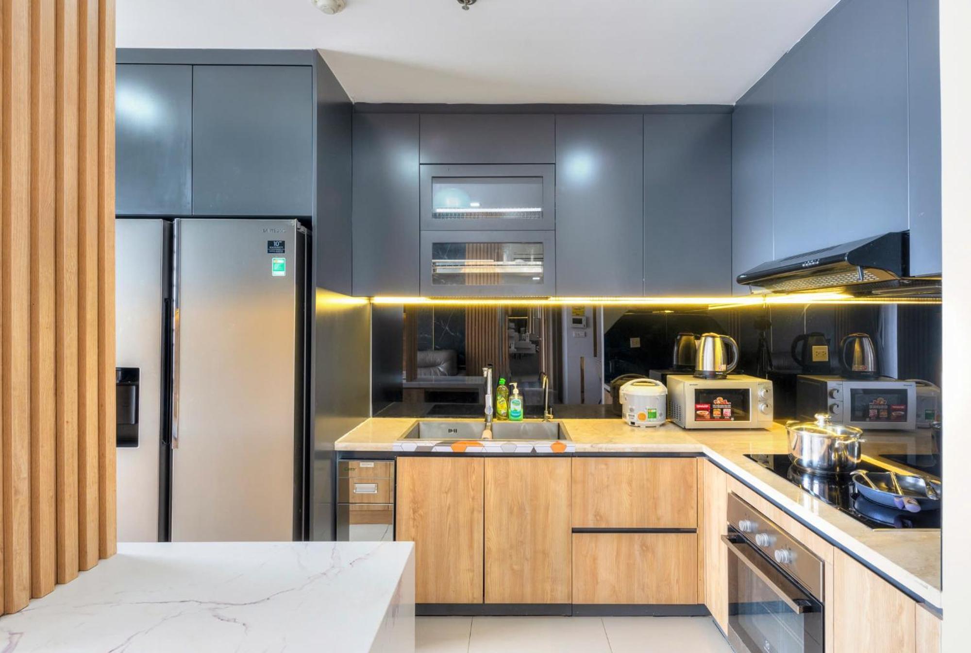 Awesome Rivergate Apartment - Cbd In Hcm City Хошимин Екстериор снимка