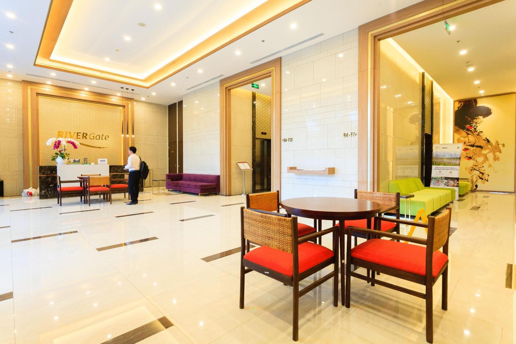 Awesome Rivergate Apartment - Cbd In Hcm City Хошимин Екстериор снимка