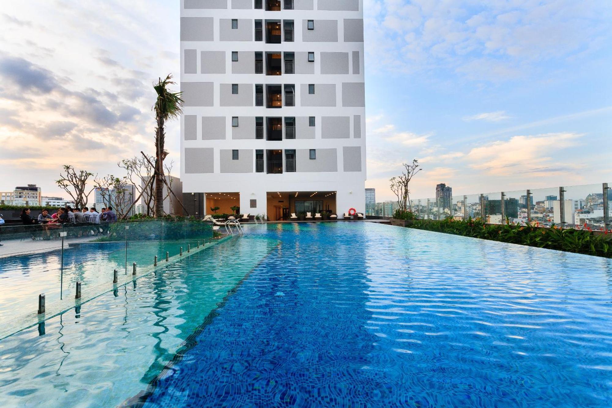Awesome Rivergate Apartment - Cbd In Hcm City Хошимин Екстериор снимка