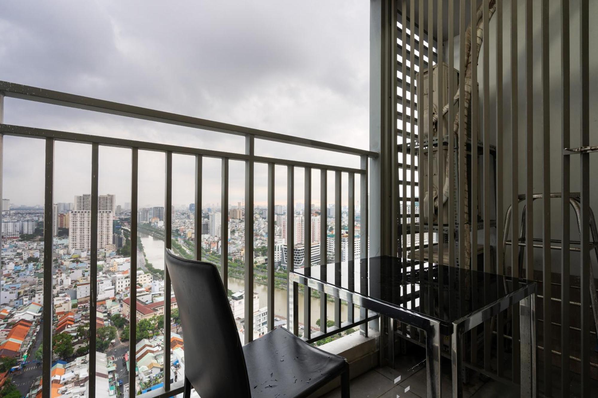 Awesome Rivergate Apartment - Cbd In Hcm City Хошимин Екстериор снимка